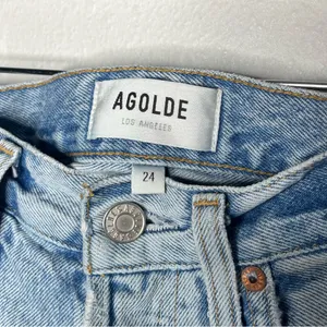Agolde Light Wash Riley High Waist Cut Off Denim Short in Groove Size 24 thumbnail 9