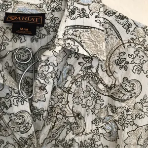 Ariat paisley w/Silver threads long sleeve Pearl Snap western shirt M thumbnail 2