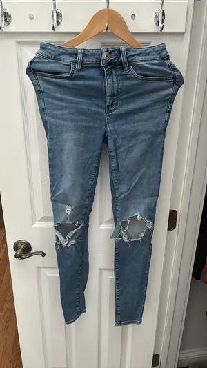 American Eagle Jeans thumbnail 1