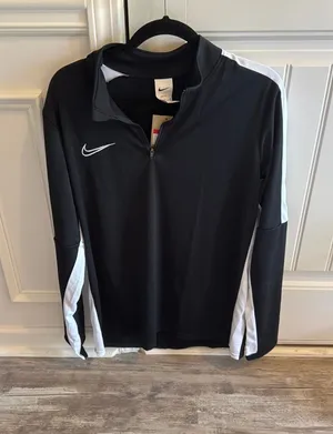 Men’s Nike Dri-Fit Pullover 1/4-Zip thumbnail 1