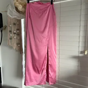 Peppermayo Pink Satin Tie Waist Maxi Skirt Side Slit Size US 4 thumbnail 2