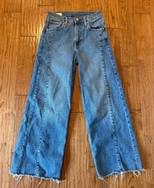 Gap high rise stride wide ankle leg jeans size 4 thumbnail 3