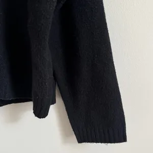 Abercrombie & Fitch Black Turtleneck Sweater Size Medium Wedge thumbnail 8