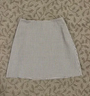 Aritzia Wilfred Checkered Skirt thumbnail 2