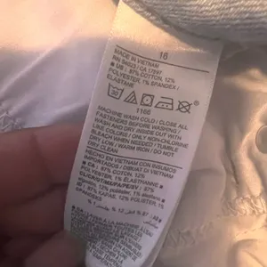 Old Navy OG‎ Straight Jeans High Rise Light Wash Denim Secret Smooth Pockets 16 thumbnail 3