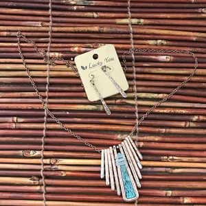 Lucky You Cooper Tone Necklace & Earrings NWT thumbnail 6