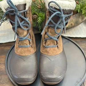 The North Face Women’s Brown Winter Boots thumbnail 6
