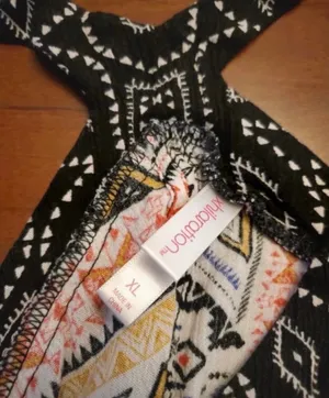 Xhilaration ladies sleeveless blouse is a junior size XL. thumbnail 3