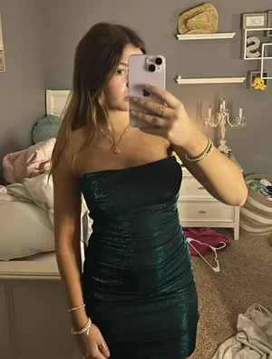 Dress thumbnail 2
