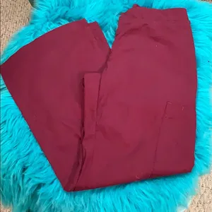 Butter-Soft NWOT burgundy pull on scrubs w/pockets thumbnail 1