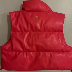 Simply Southern Faux Leather‎ Puffer Vest NWT Size M thumbnail 3