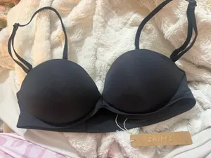 NWT SKIMS ULTIMATE STRAPLESS PUSH UP BRA 34B ONYX $64 Retail! thumbnail 1
