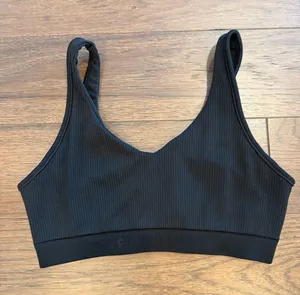 Athleta Black Ribbed V-Neck Sports Bralette Size Small - C33-057 thumbnail 1