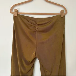 Urban Outfitters Flare Ruffle Leg Pants Ruched Back Detail Womens Large thumbnail 2