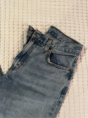 Classic Women’s Levi’s Jeans thumbnail 2