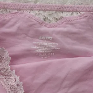 Skims Fits Everybody Lace Bandeau Cherry Blossom Multi Size Medium thumbnail 7