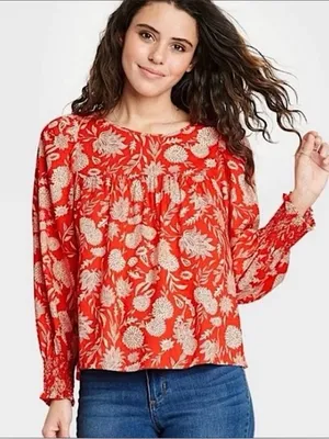 Universal Threads Red Floral Long Sleeve size Small thumbnail 1