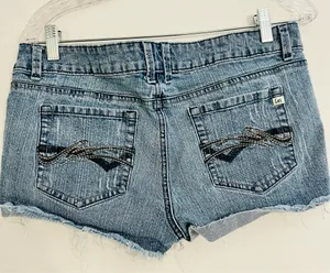 L.E.I. Junior Denim Distressed Ladies Jeans Shorts thumbnail 3