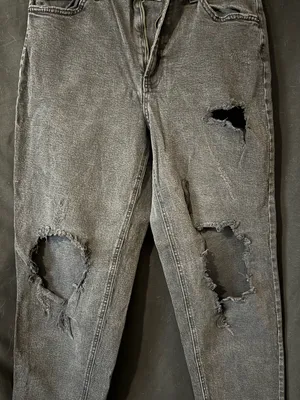 Black Gray Distressed Denim Jeans – Size 14 – Heavy Rips thumbnail 1