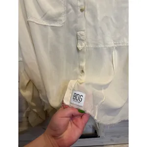 BDG Urban Outfitters Oversized Deconstructed Frayed Button Down Shirt Cream S thumbnail 3