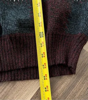 Vintage sweater with leather patches size medium thumbnail 7