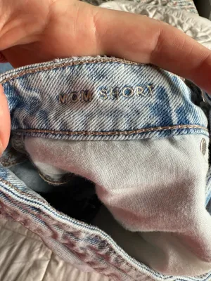 American eagle outfits Jean shorts thumbnail 4