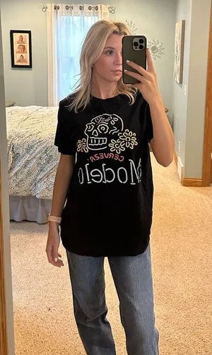 Modelo Oversized Neon Graphic T-Shirt Day of the Dead thumbnail 1