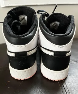 Air Jordan High Top 1 thumbnail 4