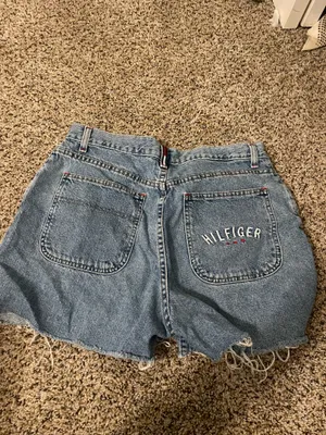 Vintage High-Waisted Tommy Hilfiger Shorts thumbnail 3