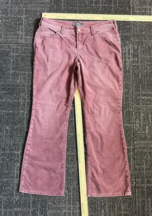Silver Jeans Co. Suki Mid-Rise Bootcut Corduroy Pants Dusty Rose Sz 14 / 32 thumbnail 1