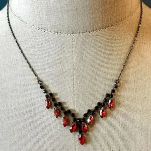 Avon Red /orange beaded Necklace thumbnail 4