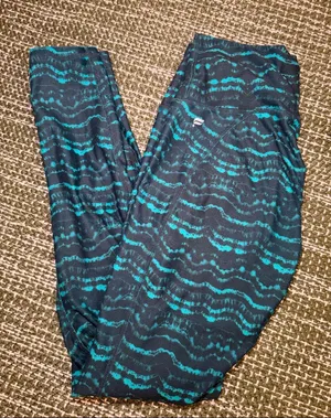 Fabletics Teal Wave-Print Leggings thumbnail 1