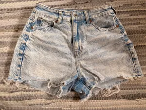 American Eagle Outfitters Mom Jean Shorts thumbnail 1