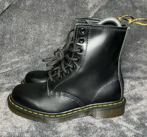 Dr. Martens 1460 Smooth Leather Black Boots Women Size 6 / Men 5 NWOB thumbnail 1