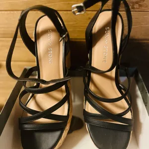 New with Box Stone & Sun Finnickk Strappy Espadrille Wedge Sandals. Size 7.5 thumbnail 5