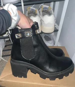 Steve Madden Booties Amulet thumbnail 1