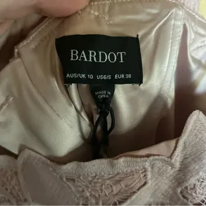 NWT Bardot Lina Lace Sheath Cocktail Dress Pink Rose Size 6/S thumbnail 5