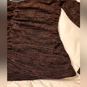 MINKPINK Imane Ruched Top - NWT - Size S Puff Sleeve Metallic Cropped Blouse thumbnail 8