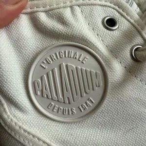 Palladium Pampa Hi Star White Chunky Lug Sole High Top Sneaker 7 thumbnail 3