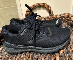 Brooks Adrenaline GTS 20‎ 1202961B040 Women Black/Gray Running Sneaker Shoes 6 thumbnail 1