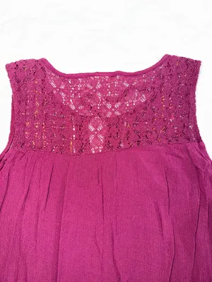 Knox Rose Sleeveless Embroidered Tunic in Fuchsia thumbnail 5