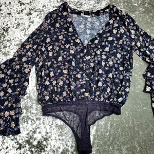 Free People‎ She's Dainty Bell-Sleeve Bodysuit thumbnail 9