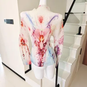 Watercolor Floral Print Pleated Long Sleeve Top Mock thumbnail 4