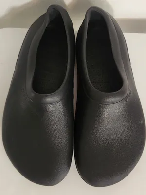 Crocs On The Clock Black Work Clogs Size Womens 7 Mens 5 Flaw thumbnail 4