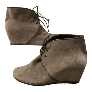 Stuart Weitzman Women's‎ Suede Taupe Kalahari Wedge Ankle Boots Size 10 Lace-Up thumbnail 1