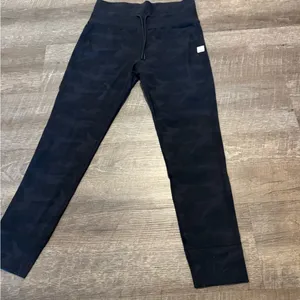 Vuori Daily Legging Black Camo thumbnail 2
