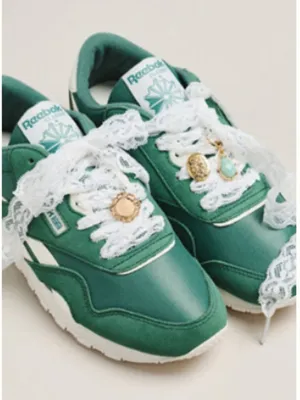 Anthropologie NWT Shoe Charm & Laces Set thumbnail 1