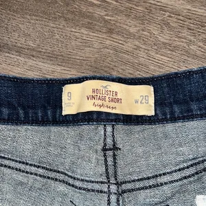 shorts sz 9 High Rise thumbnail 3