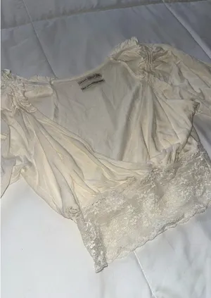 Urban Outfitters Top thumbnail 2