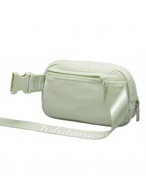 Lululemon Everywhere Belt Bag LU9AYNS Kohlrabi Green White NWT thumbnail 4